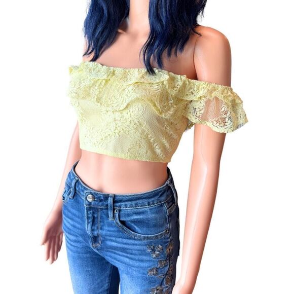 NEW HYFVE Yellow Lace Ruffle Off the Shoulder Summer Crop Top - Picture 5 of 7